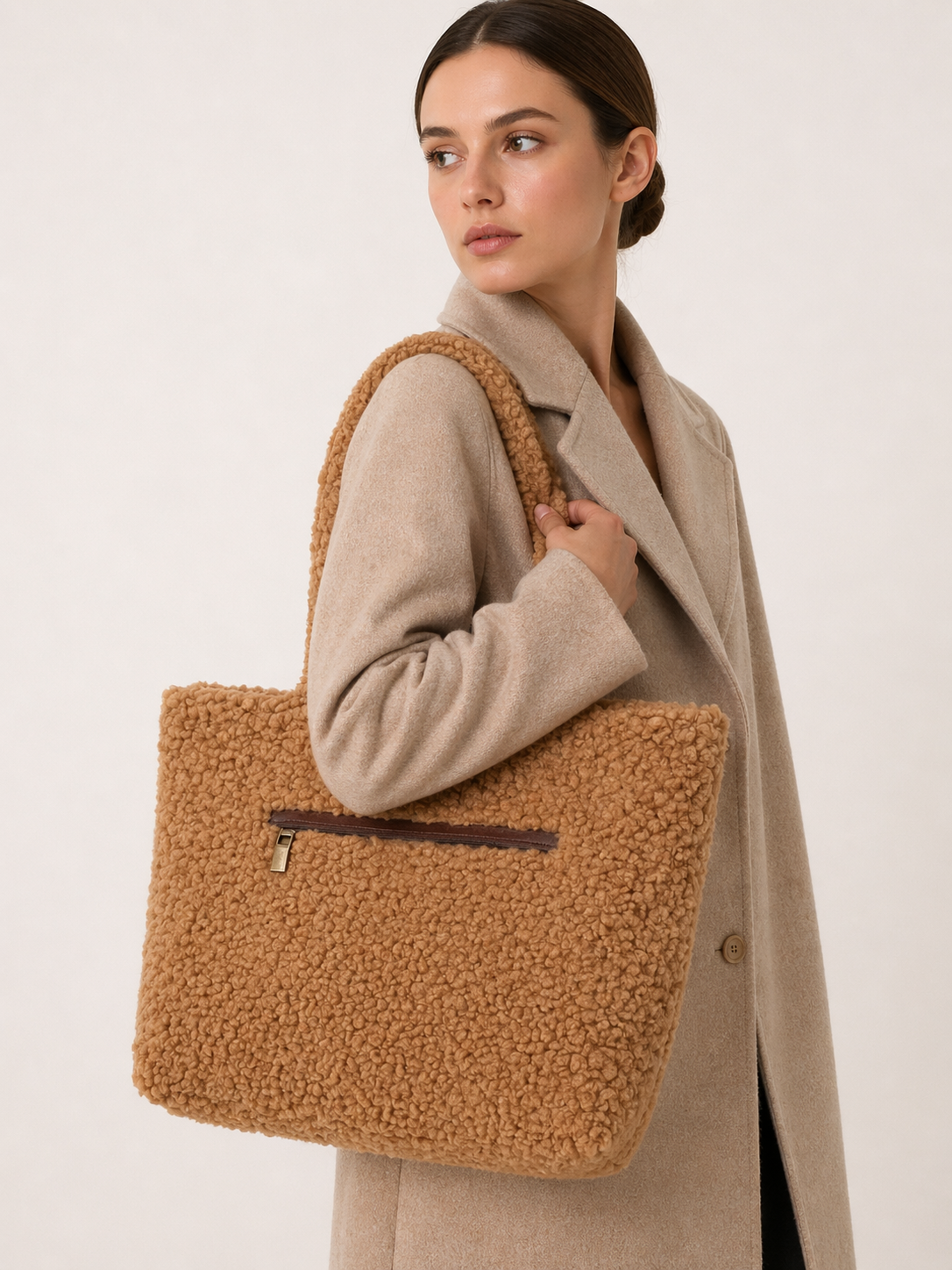 Сумка з хутра тедді кольору кемел BG 214 KA Dark Camel (M)